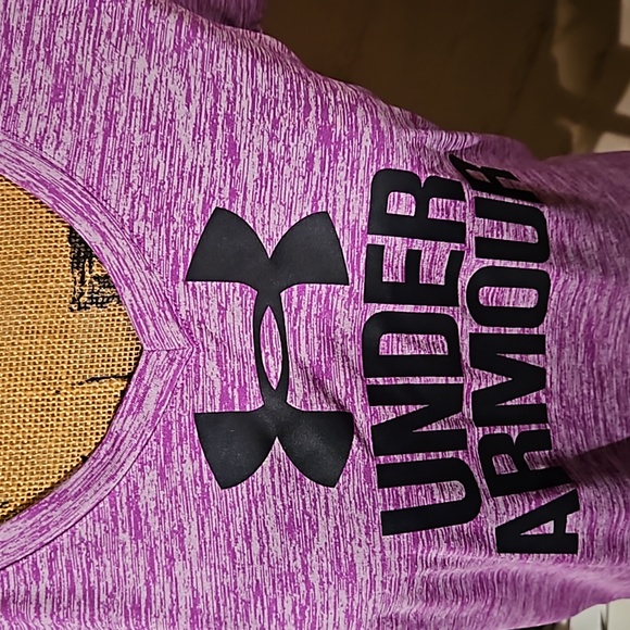 Under Armour Womens Size Small Dri Fit Tee in Purple and Black - Picture 2 of 4